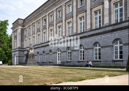Façade du Palais de l'Académie, vieille ville de Bruxelles, Belgique 26 août 2025 Banque D'Images