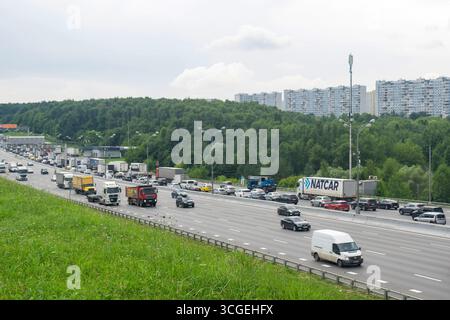 Moscou, Russie - 17 juillet. 2025 : vue sur le périphérique automobile de Moscou Banque D'Images