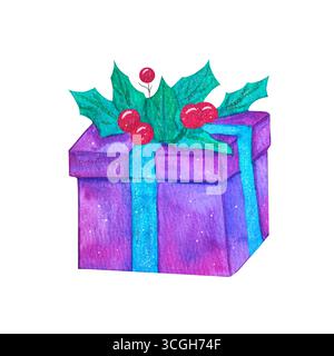 Boîte cadeau violette de Noël aquarelle avec ruban bleu et baies rouges. Illustration d'aquarelle dessinée à la main Banque D'Images