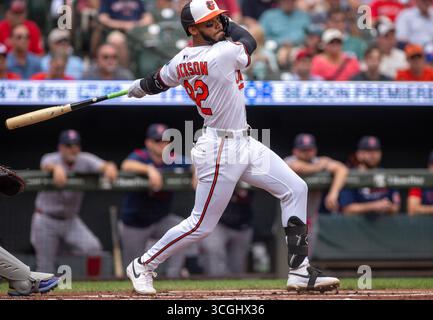 Baltimore, États-Unis. 28 août 2025. BALTIMORE, MD - AOÛT 28 : deuxième base des Orioles de Baltimore Jeremiah Jackson (82) à la fin de son swing lors d'un match MLB entre les Orioles de Baltimore et les Red Sox de Boston, le 28 août 2025, à Oriole Park à Camden Yards, à Baltimore, Maryland. (Photo de Tony Quinn/SipaUSA) crédit : Sipa USA/Alamy Live News Banque D'Images