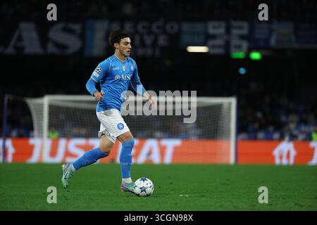 Napoli, Italie. 12 décembre 2023. Foto Alessandro Garofalo/LaPresse 12 dicembre 2023 Napoli, Italia sport calcio Napoli vs Braga Champions League 2023/2024 - stadio Diego Armando Maradona Nella foto : Eljif Elmas (SSC Napoli) ; 12 décembre 2023 Naples, Italie football sportif Napoli vs Braga - Champions League 2023/2024 - Diego Armando Maradona Stadium. Sur la photo : Eljif Elmas (SSC Napoli) ; crédit : LaPresse/Alamy Live News Banque D'Images