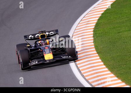 Max Verstappen de Red Bull Racing lors de la 2e séance d'entraînement au circuit Zandvoort, Hollande. Date de la photo : vendredi 29 août 2025. Banque D'Images