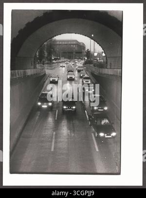 Köln-Altstadt-Nord : Rheinufertunnel - tunnel / Unterführungen Banque D'Images