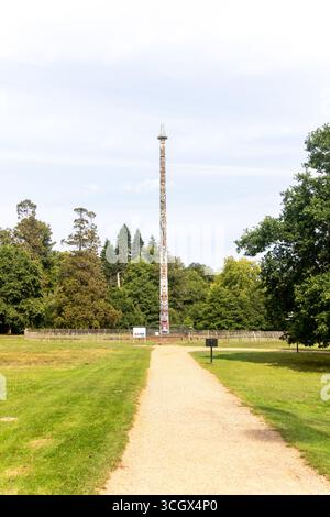 Virginia Water, Royaume-Uni, 6 août 2025 : vue du Totem Pole à Virginia Water, dans le Grand Parc de Windsor Banque D'Images