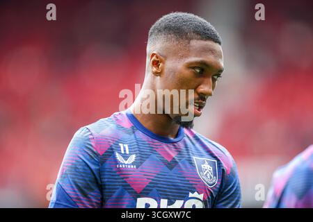 Manchester, Angleterre, Royaume-Uni. 30 août 2025. L'attaquant de Burnley Jaidon Anthony (11 ans) lors du match Manchester United FC contre Burnley FC English premier League à Old Trafford, Manchester, Angleterre, Royaume-Uni le 30 août 2025 crédit : Phil Duncan/Every second Media crédit : Every second Media/Alamy Live News Banque D'Images