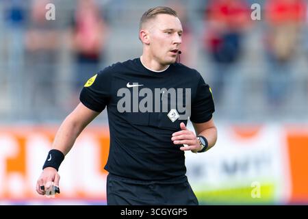 Waalwijk, pays-Bas. 30 août 2025. WAALWIJK, PAYS-BAS - AOÛT 30 : arbitre Martijn vos lors du match néerlandais Keuken Kampioen Divisie entre le RKC Waalwijk et l'Almere City FC au Mandemakers Stadion le 30 août 2025 à Waalwijk, pays-Bas. (Photo de Joris Verwijst/Orange Pictures) crédit : Orange pics BV/Alamy Live News Banque D'Images