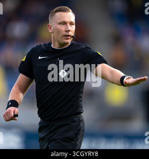 Waalwijk, pays-Bas. 30 août 2025. WAALWIJK, PAYS-BAS - AOÛT 30 : arbitre Martijn vos lors du match néerlandais Keuken Kampioen Divisie entre le RKC Waalwijk et l'Almere City FC au Mandemakers Stadion le 30 août 2025 à Waalwijk, pays-Bas. (Photo de Joris Verwijst/Orange Pictures) crédit : Orange pics BV/Alamy Live News Banque D'Images