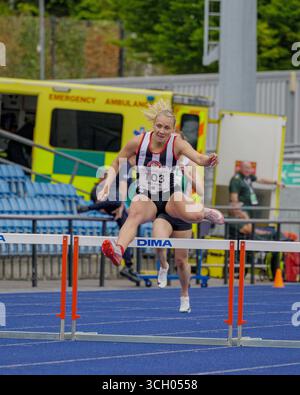 Manchester, Royaume-Uni. 30 août 2025. Hayley McLean remporte le 400 m haies au Manchester International 2025 dans les World Athletics Challenger Series. Crédit : Bradley Taylor Banque D'Images