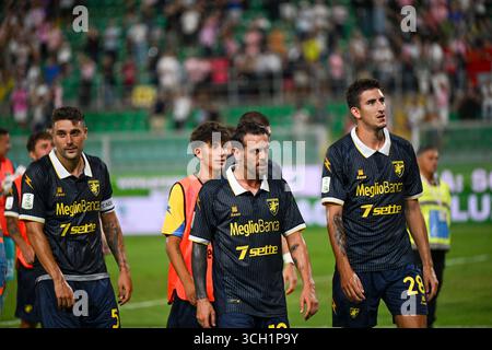 Palerme, Italie. 31 août 2025. Frosinone Calcio à la fin du match Italien Serie BKT entre Palermo F.C. vs Frosinone Calcio 30 août 2025 au stade Renzo Barbera de Palerme, Italie crédit : Agence photo indépendante/Alamy Live News Banque D'Images