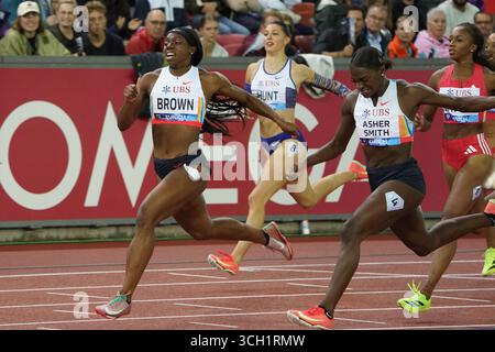 Leichtathletik, athlétisme, Wanda Diamond League finale Weltklasse Zürich 28.08.2025, Letzigrund Stadion Zürich, 200m Frauen 200m Women, Brittany Brown USA, Dina Asher-Smith, Grossbritannien Fotocopyright Gladys Chai von der Laage Banque D'Images