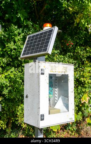 Système de sécurité solaire d'alarme de séparateur, Woodbridge, Suffolk, Angleterre, Royaume-Uni fabriqué par Darcy Products Ltd Banque D'Images