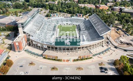Une vue aérienne du stade Spartan de l'université d'État du Michigan, domicile de l'équipe de football des Spartans qui participe à la conférence Big Ten de la NCAA. Banque D'Images