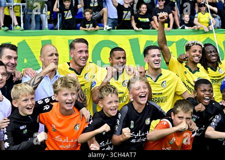 Sittard, pays-Bas. 31 août 2025. SITTARD, 31-08-2025, Fortuna Sittard Stadium, saison 2025/2026, football néerlandais Eredivisie, match entre Fortuna Sittard et NEC Nijmegen, photo montre l'équipe Fortuna après le match Fortuna Sittard - NEC (3-2) crédit : Pro Shots/Alamy Live News Banque D'Images