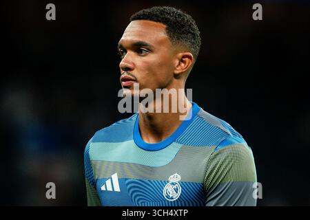 Madrid, Espagne. 30 août 2025. Trent ALEXANDER-ARNOLD du Real Madrid lors du match de football de la Liga entre le Real Madrid CF et le RCD Mallorca le 30 août 2025 au stade Santiago Bernabeu de Madrid, Espagne - photo Matthieu Mirville (Tomas Garrido)/DPPI crédit : DPPI Media/Alamy Live News Banque D'Images
