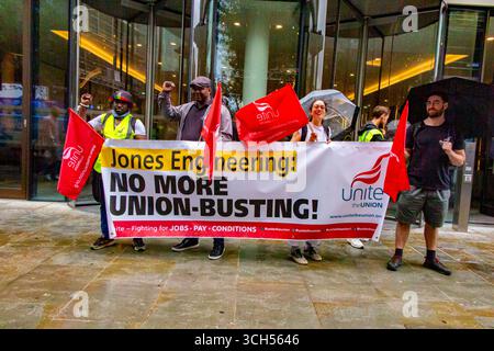 Manifestants à Soho, Londres contre Jones Engineering conditions, 31 juillet 2025 Banque D'Images