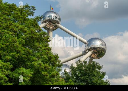 Atomium Landmark bâtiment moderniste à Bruxelles, Belgique Banque D'Images