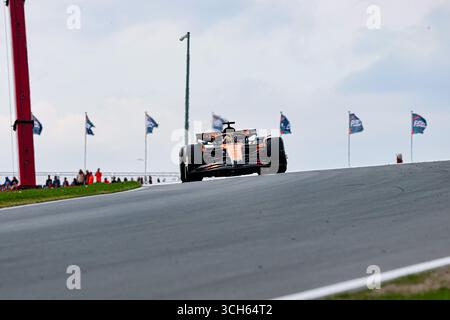 Zandvoort, Nederlands. 31 août 2025. 81 pendant le vendredi, jour2, du Grand Prix des pays-Bas de formule 1 Heineken 2025, Zandvoort, les Nederlands, du 28 au 31 août - Round 15 de 24 du Championnat du monde F1 2025 crédit : Alessio de Marco | Actualités en direct Avens-Images.com/Alamy Banque D'Images