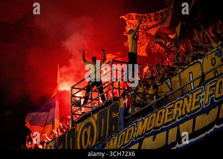 Brondby, Danemark. 31 août 2025. Les fans de Broendby lors du match de Superliga entre Broendby IF et le FC Midtjylland au Broendby Stadium le dimanche 31 août 2025. (Photo : IDA Marie Odgaard /Ritzau Scanpix) crédit : Ritzau/Alamy Live News Banque D'Images