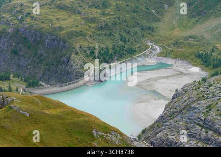 Heiligenblut, Carinthie, Autriche. 27 août 2025. Vu de la Grossglockner Hochalpenstrasse, également connue sous le nom de Grossglockner High Alpine Road. C'est la route de col de montagne la plus haute surface en Autriche, nommée d'après la plus haute montagne d'Autriche. (Crédit image : © Andreas Stroh/ZUMA Press Wire) USAGE ÉDITORIAL SEULEMENT ! Non destiné à UN USAGE commercial ! Banque D'Images