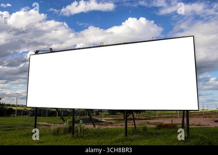 maquette d'un panneau d'affichage à l'entrée du chantier de construction d'un condominium de maisons au Brésil Banque D'Images