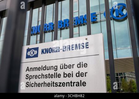 Munich, Allemagne. 01 Sep, 2025. Le siège de Knorr-Bremse SYSTEME für Nutzfahrzeuge GmbH. Crédit : Peter Kneffel/dpa/Alamy Live News Banque D'Images