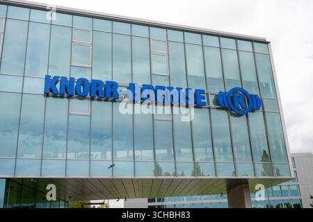 Munich, Allemagne. 01 Sep, 2025. Le siège de Knorr-Bremse SYSTEME für Nutzfahrzeuge GmbH. Crédit : Peter Kneffel/dpa/Alamy Live News Banque D'Images