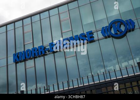 Munich, Allemagne. 01 Sep, 2025. Le siège de Knorr-Bremse SYSTEME für Nutzfahrzeuge GmbH. Crédit : Peter Kneffel/dpa/Alamy Live News Banque D'Images