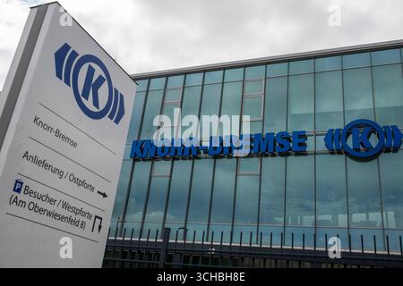 Munich, Allemagne. 01 Sep, 2025. Le siège de Knorr-Bremse SYSTEME für Nutzfahrzeuge GmbH. Crédit : Peter Kneffel/dpa/Alamy Live News Banque D'Images
