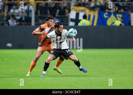 Emanuele Valeri de Parme Calcio 1913 en action contre Raoul Bellanova d'Atalanta BC 1907 lors du match de football entre Parme Calcio 1913 et Ata Banque D'Images