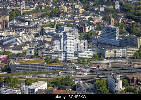 Vue aérienne, gare centrale Hbf et gratte-ciel Lueg Europa avec ville, Gleisdreieck, Bochum, région de la Ruhr, Rhénanie du Nord-Westphalie, Allemagne, DE, Europe, a Banque D'Images