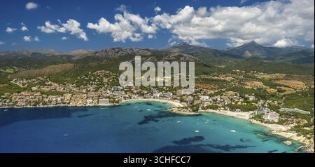 Vue aérienne, Baie de Peguera, plage Playa Peguera, plage Platja Gran de Tora, chaîne de montagnes, Camp de Mar (ES), Europe, Baléares, Espagne Banque D'Images