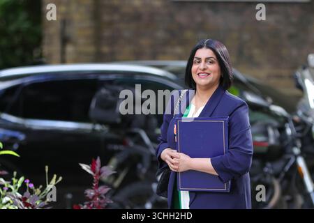 Londres, Royaume-Uni. 02 septembre 2025. Le député Shabana Mahmood, Lord Chancelier et Secrétaire d'État à la Justice arrive à la réunion du Cabinet. Crédit : Uwe Deffner/Alamy Live News Banque D'Images
