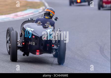 Le Vintage Sports car Club, V.S.C.C. course Day sur le circuit de Mallory Park, Leicestershire, Angleterre, Royaume-Uni, août, 2025 Banque D'Images