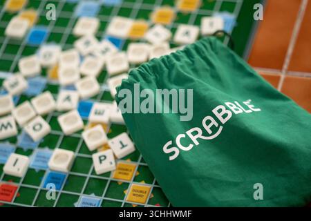 Autonome : jeu de plateau Scrabble Banque D'Images