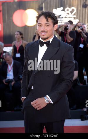 Venezia, Italie. 02 septembre 2025. L'acteur américain Anthony Ramos assiste au tapis rouge 'A House of Dynamite' lors du 82e Festival international du film de Venise à Venise, en Italie, le mardi 2 septembre 2025. Photo de Rocco Spaziani/UPI crédit : UPI/Alamy Live News Banque D'Images