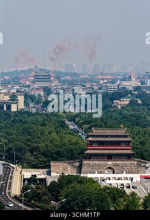 Pékin, Chine. 3 septembre 2025. Un grand rassemblement pour commémorer le 80e anniversaire de la victoire dans la guerre populaire chinoise de résistance contre l'agression japonaise et la guerre antifasciste mondiale a lieu à Pékin, capitale de la Chine, le 3 septembre 2025. Crédit : Zhang Xiaoyu/Xinhua/Alamy Live News Banque D'Images