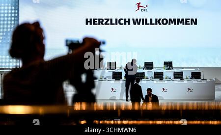 Berlin, Allemagne. 03 septembre 2025. Les derniers préparatifs sont en cours pour l'Assemblée générale de la Ligue allemande de football (DFL). Crédit : Britta Pedersen/dpa/Alamy Live News Banque D'Images