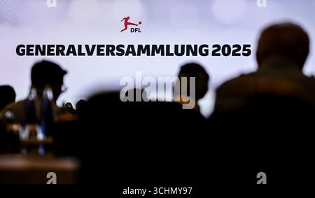 Berlin, Allemagne. 03 septembre 2025. Les participants siègent à l'Assemblée générale de la Ligue allemande de football (DFL). Crédit : Britta Pedersen/dpa/Alamy Live News Banque D'Images