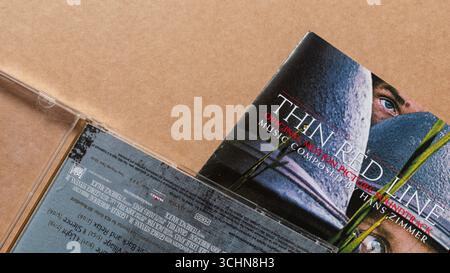 'The Thin Red Line' original Motion Picture Soundtrack Music composé par Hans Zimmer CD Cover avec boitier isolé sur fond blanc clair. Banque D'Images