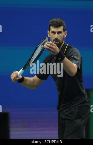 New York, Etats-Unis. 02 septembre 2025. Novak Djokovic de Serbie pendant le jour 10 des US Open Tennis Championships 2025, tournoi de tennis Grand Chelem le 2 septembre 2025 au USTA Billie Jean King National Tennis Center à Flushing Meadows, Queens, New York, États-Unis - photo Jean Catuffe/DPPI crédit : DPPI Media/Alamy Live News Banque D'Images