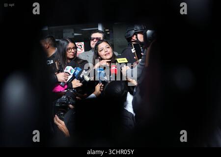 AUDIENCE DE VILLAVICENCIO 02 septembre 2025 Amanda et Tamia Villavicencio ont assisté à l'audience de mise en accusation dans l'affaire Villavicencio au complexe judiciaire QUITO PICHINCHA ECUADOR CLJ AUDIENCIACASOVILLAVICENCIO 52167ee7dc002ead34d55d23b16a480d Copyright : xHENRYxLAPOx Banque D'Images