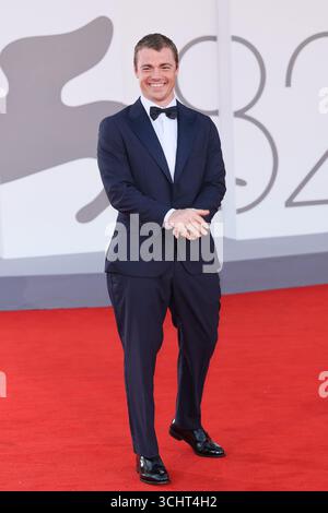 VENISE, ITALIE - 02 SEPTEMBRE : Gabriel Basso assiste au tapis rouge 'A House of Dynamite' lors du 82e Festival international du film de Venise le 02 septembre 2025 à Venise, Italie. Banque D'Images
