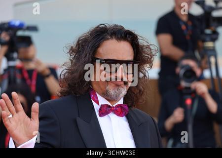 Venise, Italie, 3 septembre 2025. Alessandro Borghese arrive sur le tapis rouge pour la projection du gala du film Duse au 82ème Festival International du film de Venise à Venise, en Italie. Crédit : Doreen Kennedy/Alamy Live News. Banque D'Images