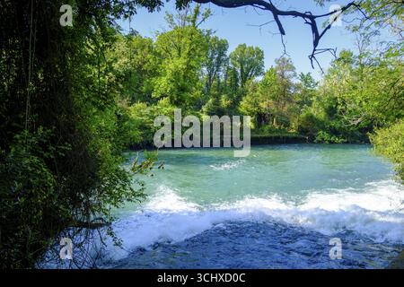 Bocche del Timavo, printemps karstique, San Giovanni di Duino, près de Duino, Frioul-Vénétie Julienne, Italie Banque D'Images