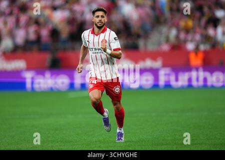 Gérone, Espagne. 30 août 2025. Alex Moreno de Girona FC lors du match de la Liga 2025-2026, date 3 entre Girona FC et Sevilla FC a joué au stade Montilivi le 30 août 2025 à Gérone, Espagne. (Photo de Bagu Blanco/PRESSIN) crédit : AGENCE SPORTIVE PRESSINPHOTO/Alamy Live News Banque D'Images