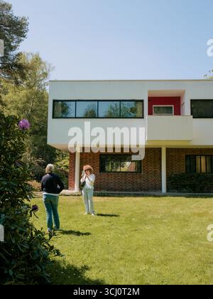 La maison d'architecture moderniste Homewood à Esher, Surrey, Angleterre Royaume-Uni. Conçu par l'architecte Patrick Gwynne Banque D'Images