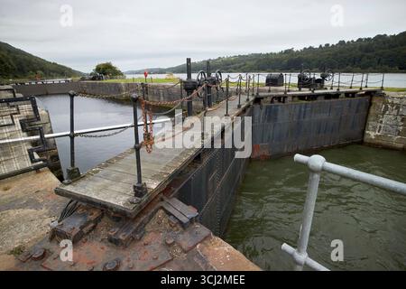 verrouillez les portes à victoria écluse newry canal county vers le nord de l'irlande royaume-uni Banque D'Images