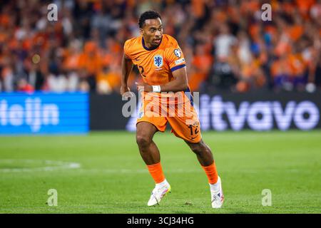 Rotterdam, pays-Bas. 04th Sep, 2025. ROTTERDAM, PAYS-BAS - 4 SEPTEMBRE : Quinten Timber, des pays-Bas, court lors du match de qualification de la Coupe du monde de l'UEFA entre les pays-Bas et la Pologne au Stadion Feijenoord le 4 septembre 2025 à Rotterdam, pays-Bas. (Photo de Broer van den Boom/Orange Pictures) crédit : Orange pics BV/Alamy Live News Banque D'Images