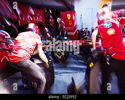 Piombino, Piombino, Italie. 4 septembre 2025. De l'équipe Scuderia Ferrari HP, Ferrari SF-25, en pratique session Pit Stop, pendant le Championnat du monde de formule 1 de la FIA Pirelli Gran Premio d'Italia 2025, 04 septembre, à Monza, Italie (crédit image : © Luca Barsali/ZUMA Press Wire) USAGE ÉDITORIAL SEULEMENT ! Non destiné à UN USAGE commercial ! Banque D'Images