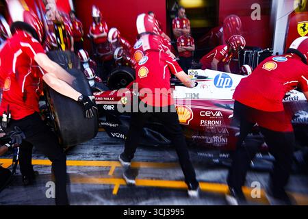 Piombino, Piombino, Italie. 4 septembre 2025. De l'équipe Scuderia Ferrari HP, Ferrari SF-25, en pratique session Pit Stop, pendant le Championnat du monde de formule 1 de la FIA Pirelli Gran Premio d'Italia 2025, 04 septembre, à Monza, Italie (crédit image : © Luca Barsali/ZUMA Press Wire) USAGE ÉDITORIAL SEULEMENT ! Non destiné à UN USAGE commercial ! Banque D'Images